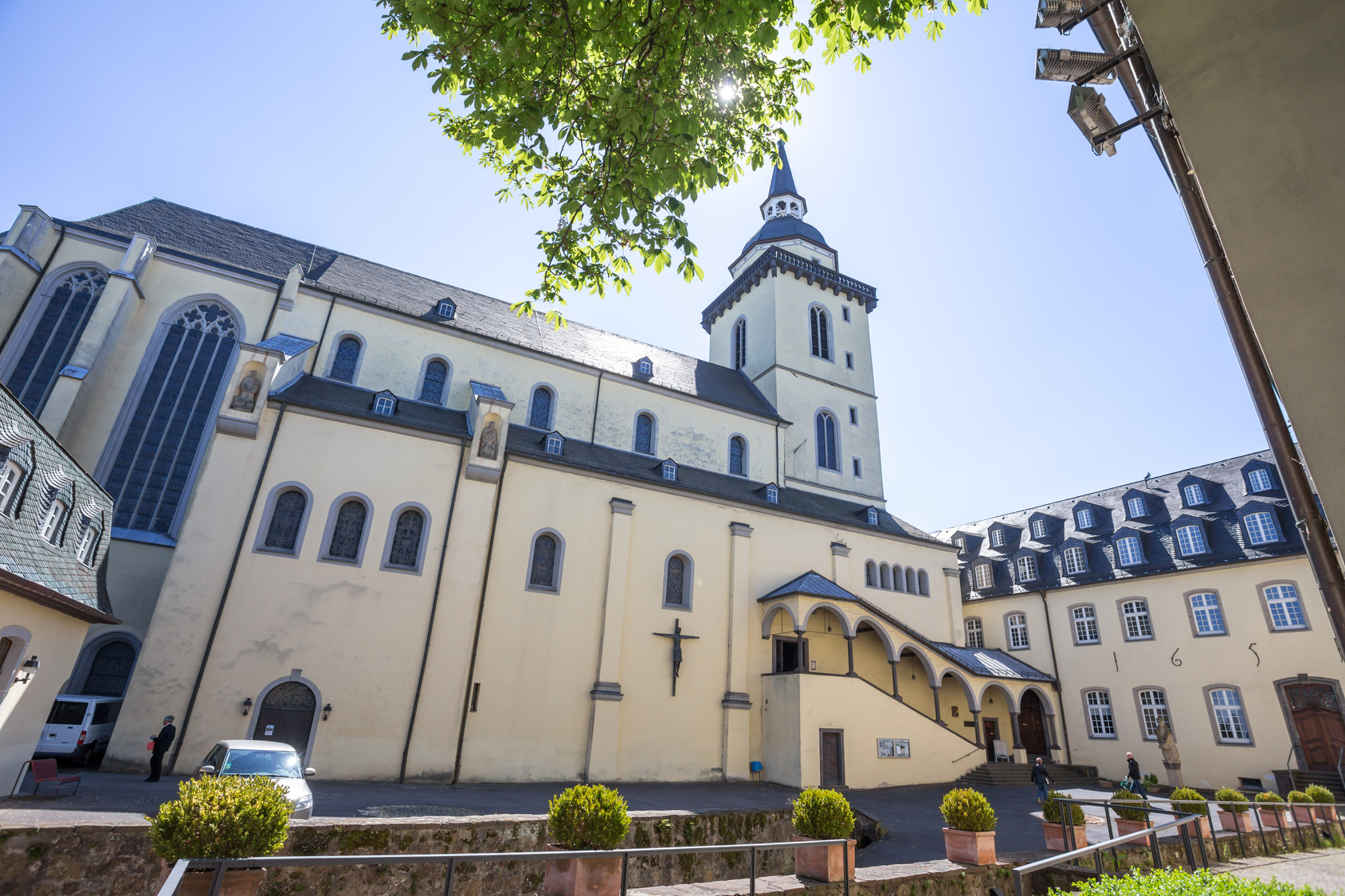 Abtei St. Michael in Siegburg; Detektei Siegburg, Detektiv Siegburg, Privatermittler Siegburg